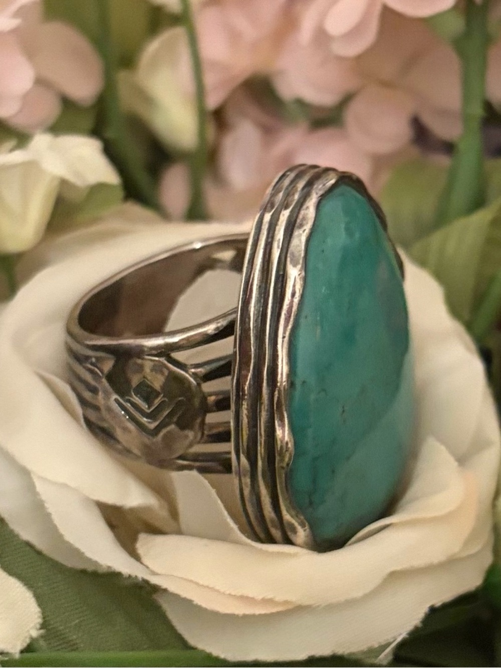 Silpada Sterling Silver and Turquoise Tumbled Turquoise Ring R2017 Size 8